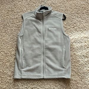 Men’s Columbia vest